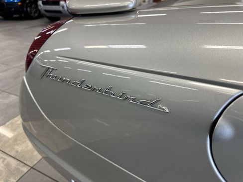 Used 2004 Ford Thunderbird Deluxe image 11