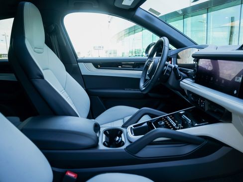 New 2026 Porsche Cayenne E-Hybrid image 33