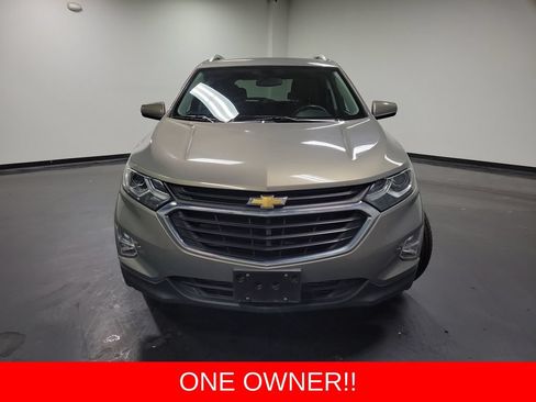 Used 2018 Chevrolet Equinox LT FWD image 2