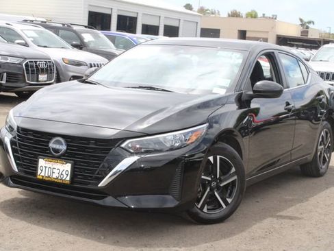 Used 2025 Nissan Sentra SV w/ All-Weather Package FWD image 8