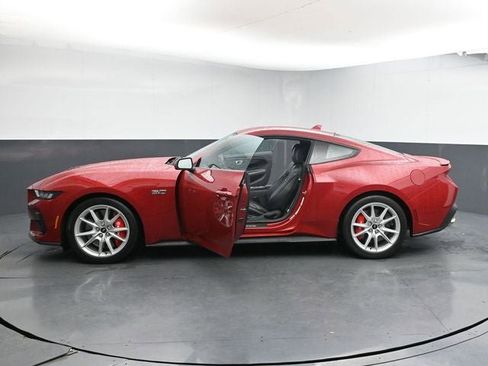 Used 2024 Ford Mustang GT Premium image 36