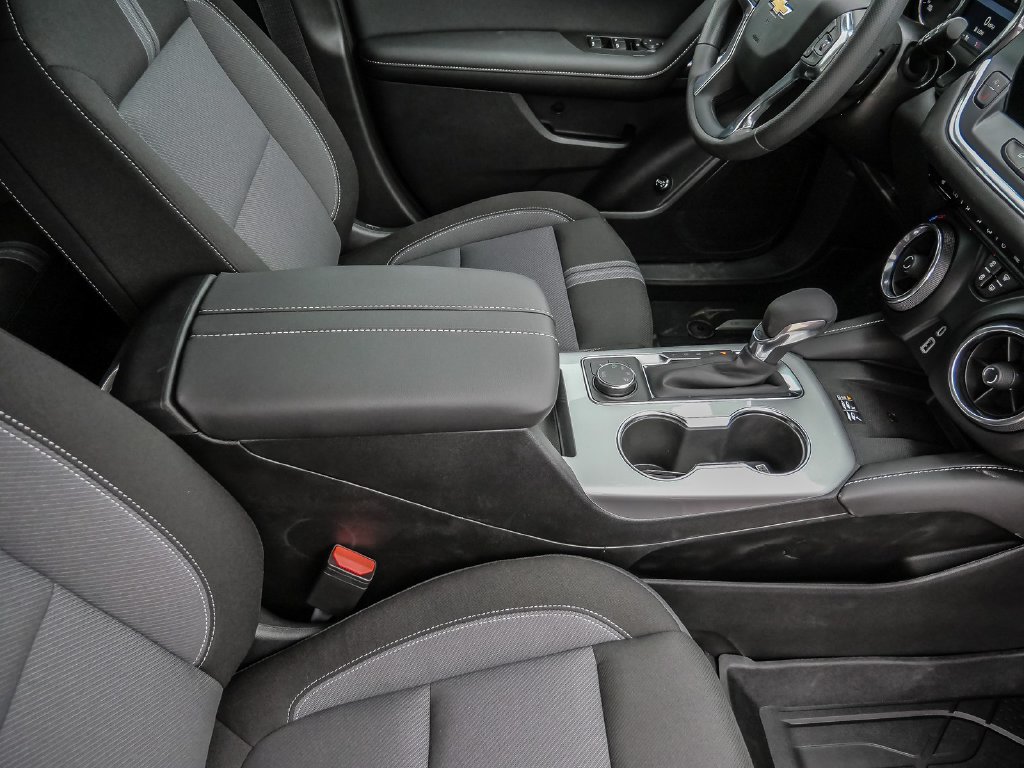 New 2026 Chevrolet Blazer LT w/ Convenience Package AWD/4WD image 16