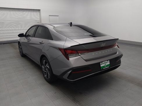 Used 2025 Hyundai Elantra Sport FWD image 5