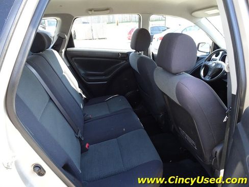 Used 2003 Toyota Matrix AWD image 13