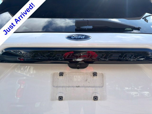 Used 2022 Ford Explorer ST-Line w/ Class IV Trailer Tow Package RWD image 11