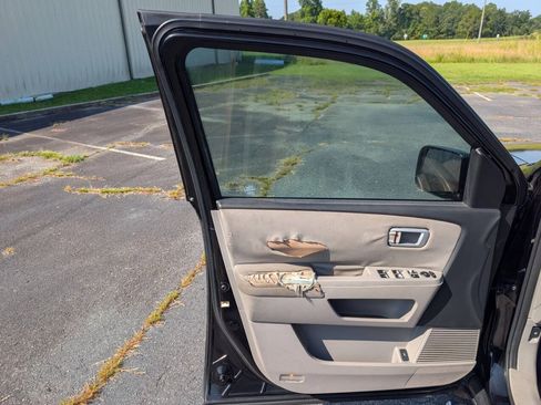 Used 2011 Honda Pilot EX-L image 21