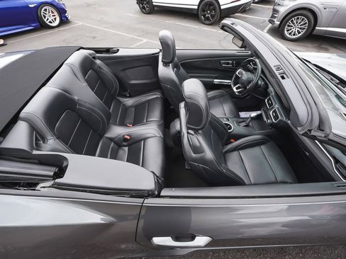 Used 2025 Ford Mustang Premium RWD image 37