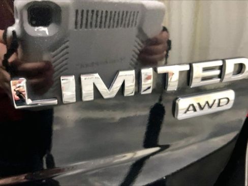 Used 2014 Ford Edge Limited image 8