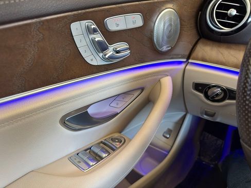 Used 2018 Mercedes-Benz E 300 image 27