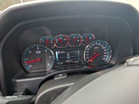 Used 2019 Chevrolet Silverado 1500 LT image 20