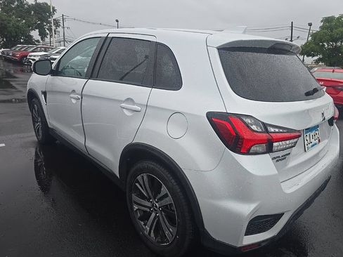 Used 2025 Mitsubishi Outlander Sport SE AWD/4WD image 4
