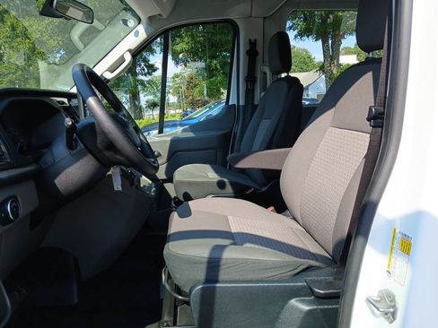 Used 2023 Ford Transit 350 XLT RWD image 18