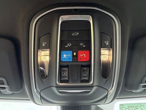 New 2026 Jeep Grand Cherokee 4WD image 23