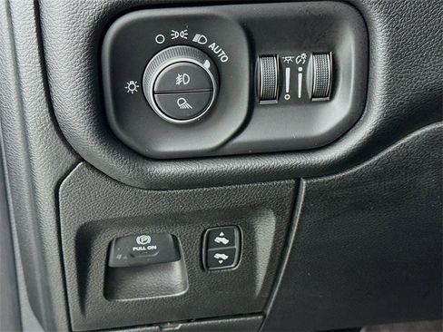 Used 2020 RAM 1500 Laramie image 11