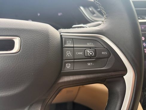 Used 2021 Jeep Grand Cherokee L Limited RWD image 23