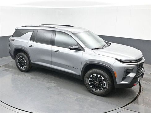 New 2026 Chevrolet Traverse Z71 w/ Driver Confidence Package image 1