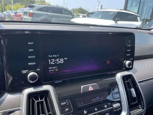 Certified 2023 Kia Sorento SX AWD/4WD image 31
