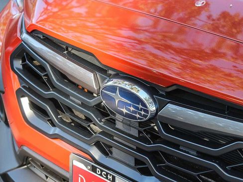 New 2025 Subaru Crosstrek 2.0i Premium image 9