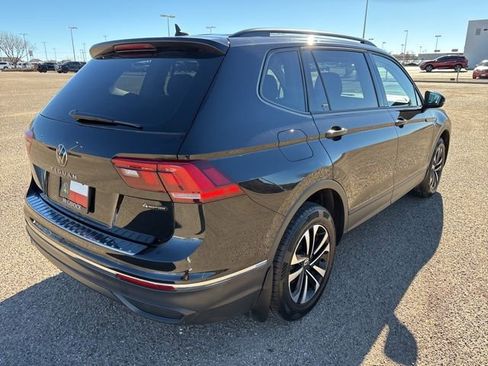 Used 2022 Volkswagen Tiguan S image 7