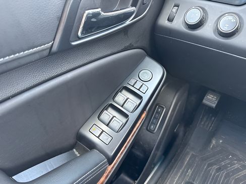 Used 2020 Chevrolet Tahoe Premier AWD/4WD image 16