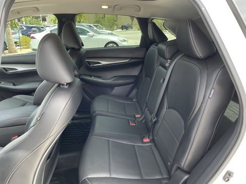 Used 2022 INFINITI QX50 Luxe w/ Cargo Package image 14