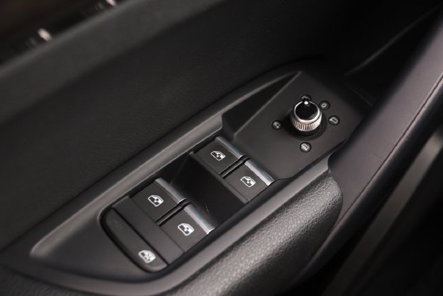 Used 2018 Audi Q5 2.0T Premium AWD/4WD image 19