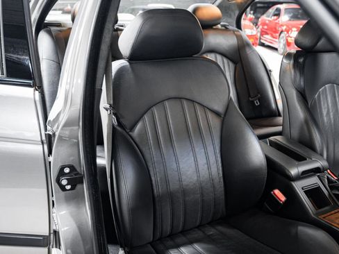 Used 2003 BMW M5 image 31