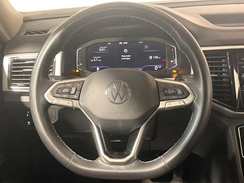 Used 2022 Volkswagen Atlas SE w/ Black Wheel Package image 13