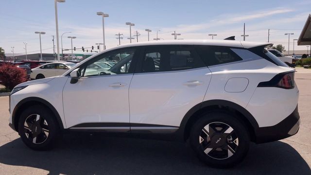 Used 2026 Kia Sportage LX AWD/4WD image 7