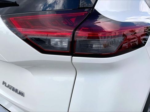 Used 2021 Nissan Rogue Platinum FWD image 30