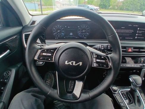 Certified 2024 Kia Seltos S FWD image 14