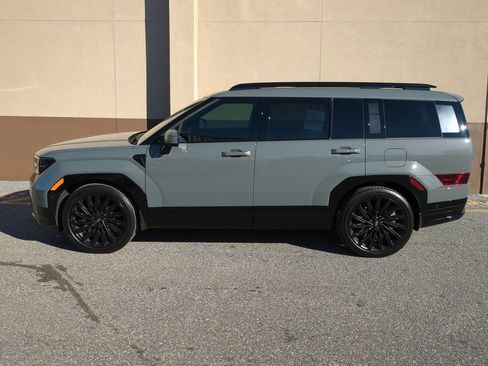 Used 2024 Hyundai Santa Fe Calligraphy image 7