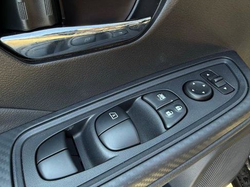 New 2025 Nissan Versa SV w/ Trunk Package image 19