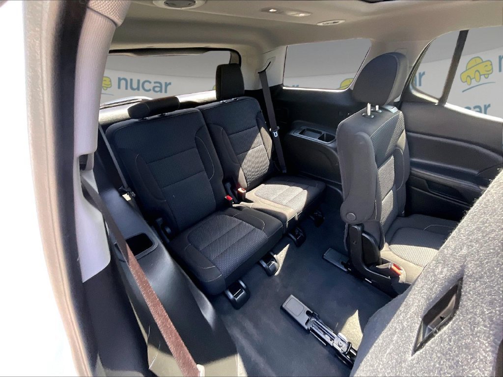Used 2023 GMC Acadia SLE w/ Driver Convenience Package AWD/4WD image 17