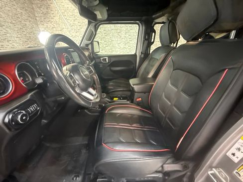 Used 2019 Jeep Wrangler Unlimited Rubicon AWD/4WD image 23