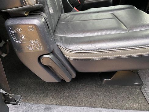 Certified 2017 Ford Expedition EL Platinum image 45