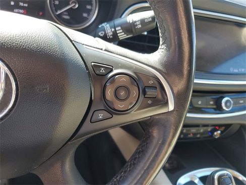 Used 2021 Buick Enclave Essence w/ Sound and Sites Package image 25