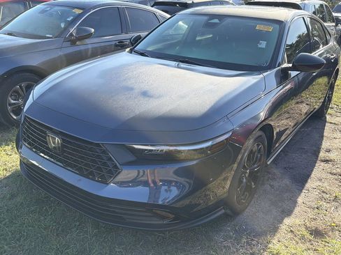 Used 2025 Honda Accord SE image 3