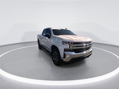 Used 2022 Chevrolet Silverado 1500 LT image 2