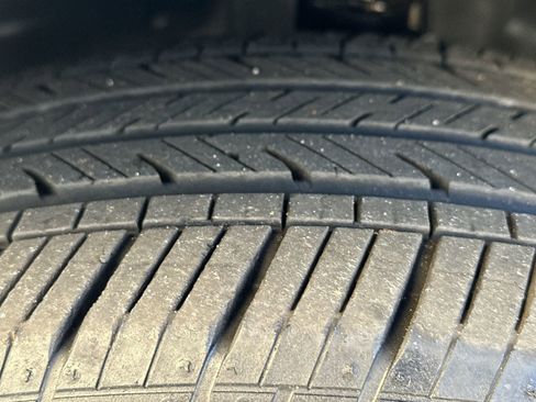 Certified 2025 Chevrolet Trax ACTIV w/ Sunroof Package image 12