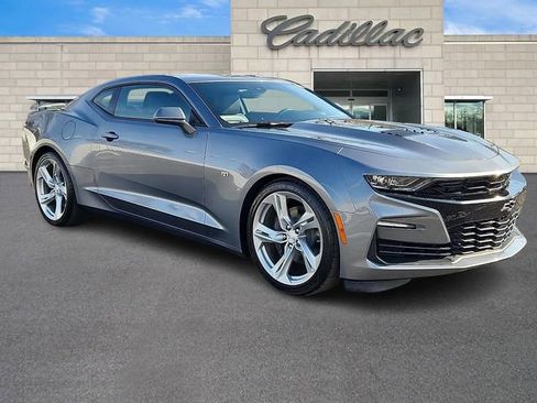 Used 2019 Chevrolet Camaro SS image 3
