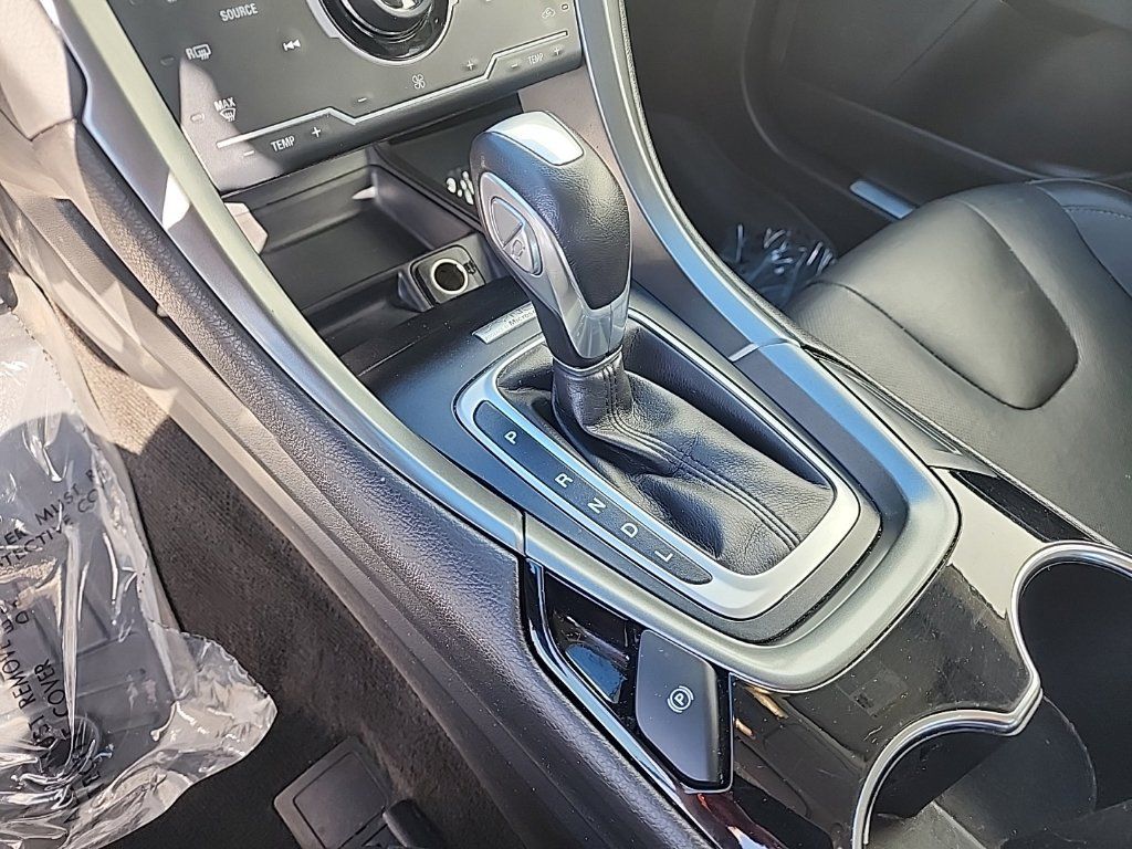 Used 2014 Ford Fusion Titanium FWD image 20