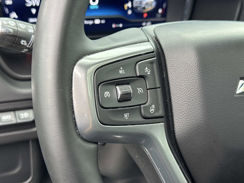 Used 2024 Chevrolet Suburban Premier image 11