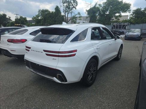 Used 2023 Genesis GV70 2.5T w/ Advanced Package AWD/4WD image 2