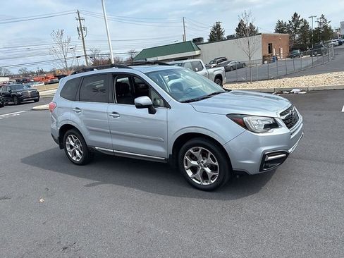 Used 2017 Subaru Forester 2.5i Touring image 3