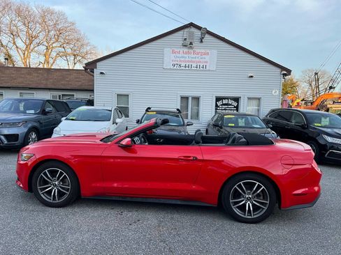 Used 2016 Ford Mustang Premium image 2