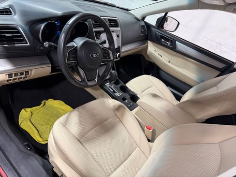 Used 2019 Subaru Outback 2.5i Premium image 24