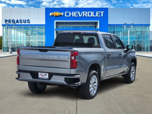 New 2026 Chevrolet Silverado 1500 Custom image 4