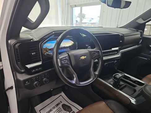 Used 2024 Chevrolet Silverado 1500 High Country w/ Technology Package AWD/4WD image 37
