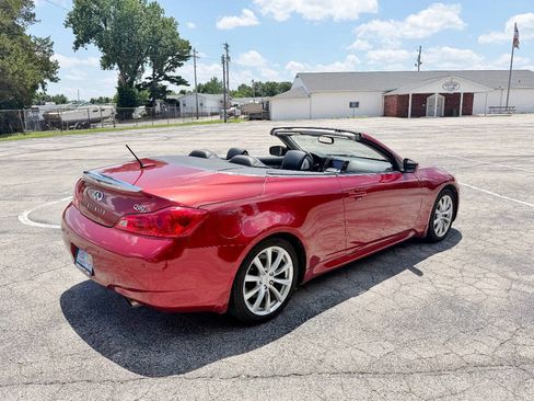Used 2014 INFINITI Q60 Convertible w/ Premium Package RWD image 3